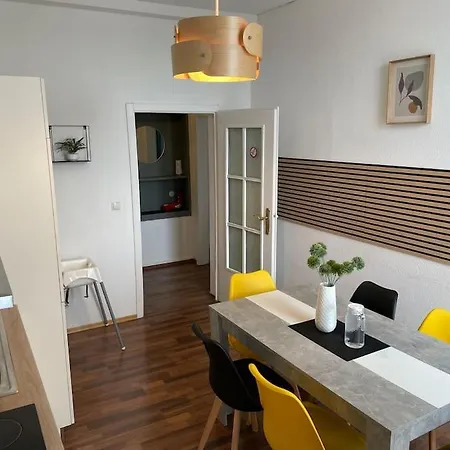 Schoene 2 Im Zentrum 4 Apartament